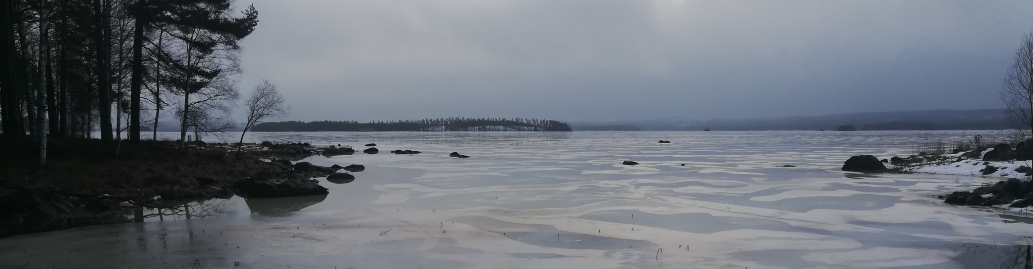 järvimaisema, jäätyvä vesi